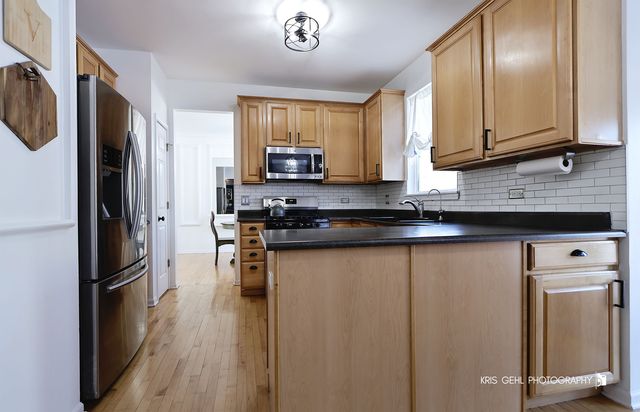 91 Rotterdam Drive, Antioch, IL 60002