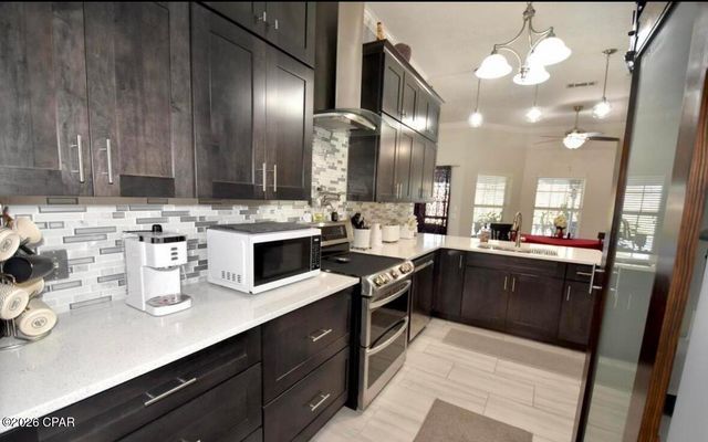 2601 Parkwood Drive, Panama City, FL 32405