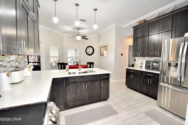 2601 Parkwood Drive, Panama City, FL 32405