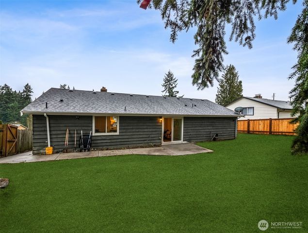 10208 55th Avenue E, Puyallup, WA 98373