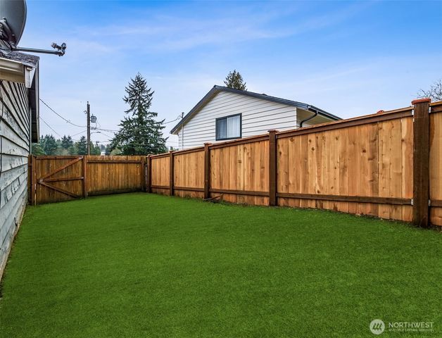 10208 55th Avenue E, Puyallup, WA 98373