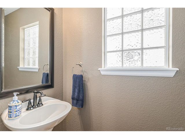 4749 Waldenwood Dr, Highlands Ranch, CO 80130