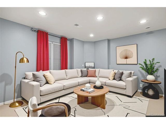 4749 Waldenwood Dr, Highlands Ranch, CO 80130