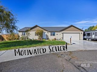 1011 Kristina Cir, Filer, ID 83328