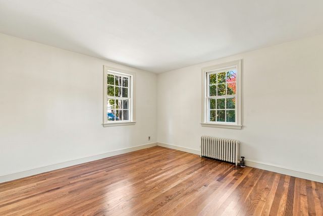 25 Orchard Rd, Natick, MA 01760