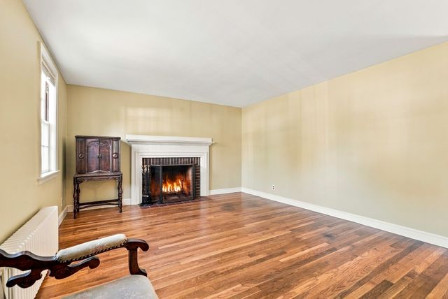 25 Orchard Rd, Natick, MA 01760