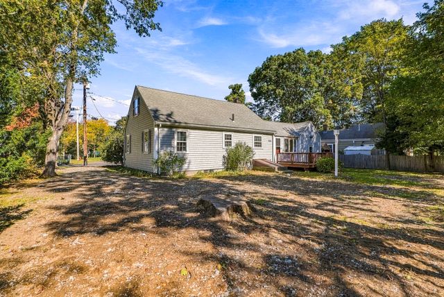 25 Orchard Rd, Natick, MA 01760