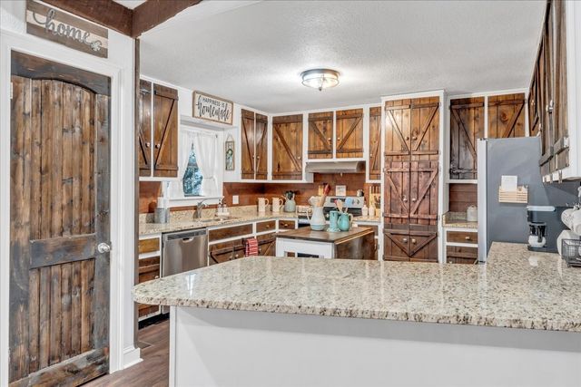 831 Osceola Dr, Whitwell, TN 37397