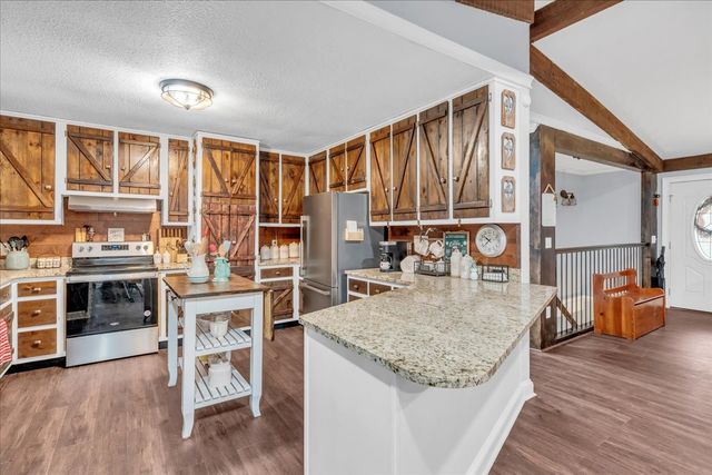 831 Osceola Dr, Whitwell, TN 37397