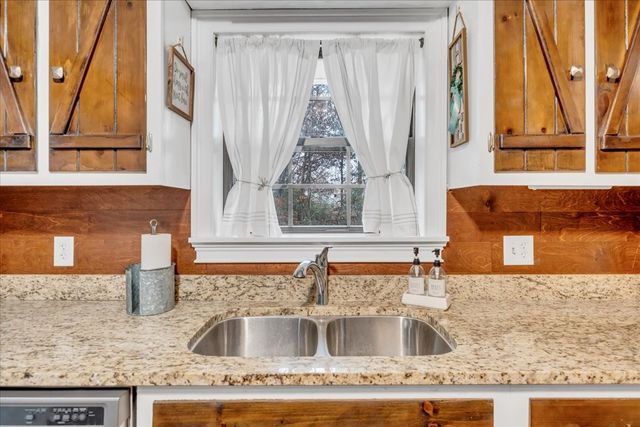 831 Osceola Dr, Whitwell, TN 37397