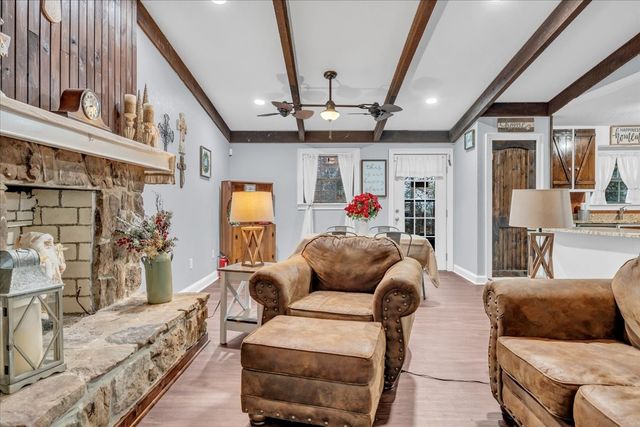 831 Osceola Dr, Whitwell, TN 37397