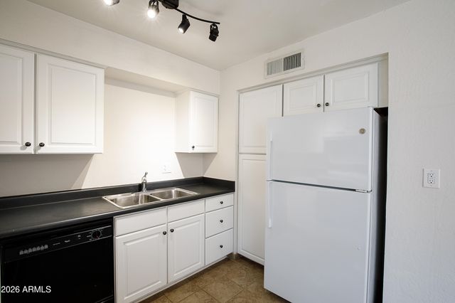 2725 S Rural Road 14, Tempe, AZ 85282