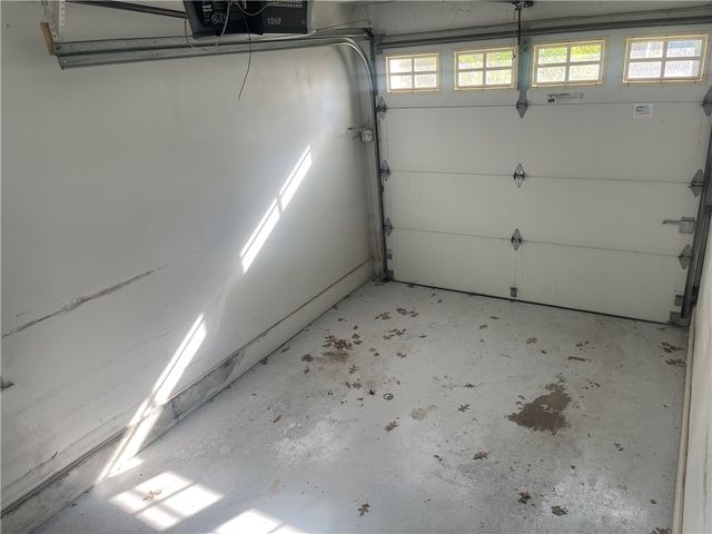 443 Vernon St, New Kensington, PA 15068