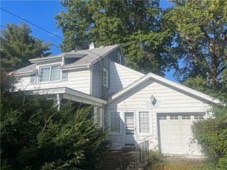 443 Vernon St, New Kensington, PA 15068