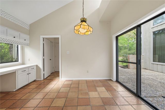 2520 Faulkner Drive, College Station, TX 77845