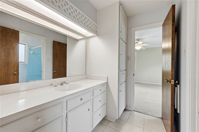 2520 Faulkner Drive, College Station, TX 77845