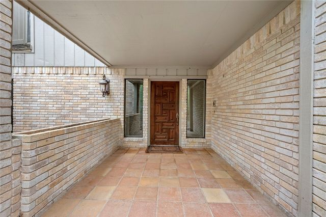 2520 Faulkner Drive, College Station, TX 77845