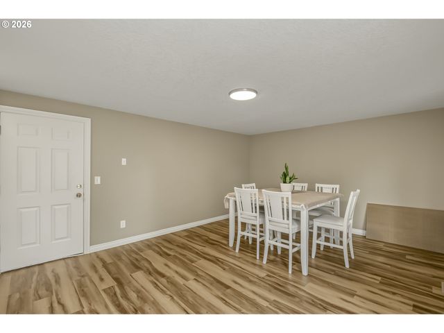 1448 Se 148TH Ave, Portland, OR 97233