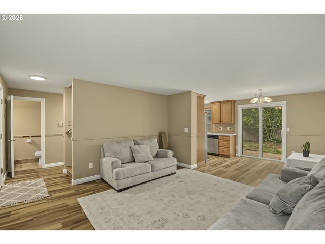 1448 Se 148TH Ave, Portland, OR 97233