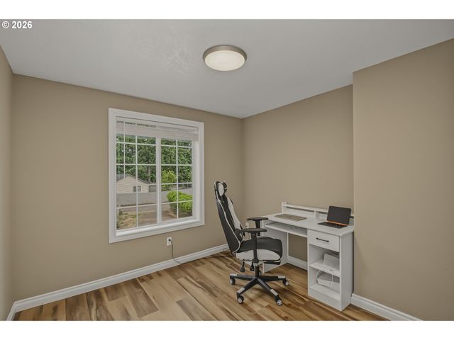 1448 Se 148TH Ave, Portland, OR 97233