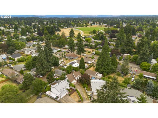 1448 Se 148TH Ave, Portland, OR 97233