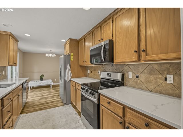 1448 Se 148TH Ave, Portland, OR 97233