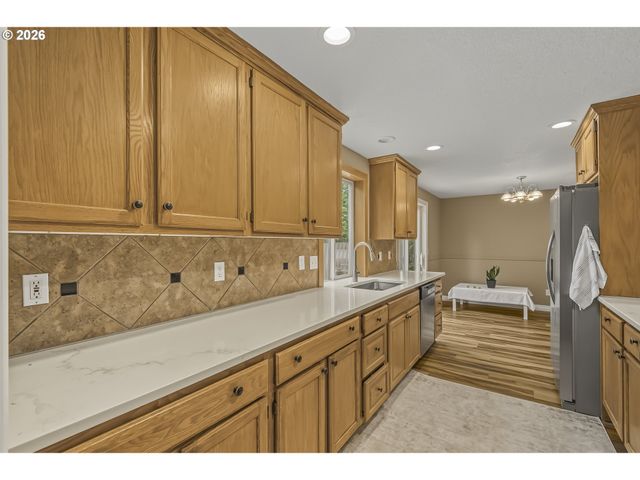 1448 Se 148TH Ave, Portland, OR 97233