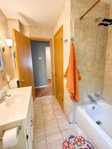 5309 James Avenue N, Brooklyn Center, MN 55430