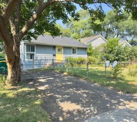 5309 James Avenue N, Brooklyn Center, MN 55430