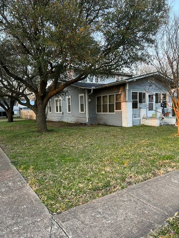 100 E Mulberry Street, Leonard, TX 75452