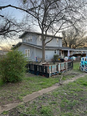 100 E Mulberry Street, Leonard, TX 75452