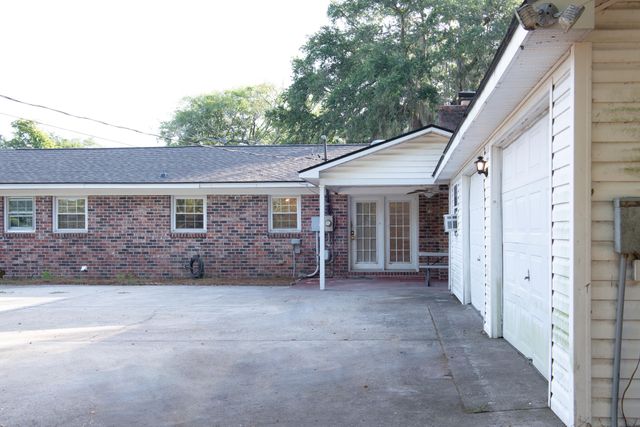 1203 Calais Drive, Mount Pleasant, SC 29464