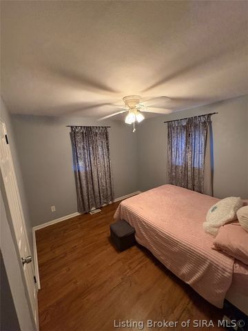 817 Marigold Drive, Jeffersonville, IN 47130
