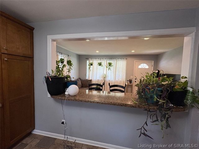 817 Marigold Drive, Jeffersonville, IN 47130