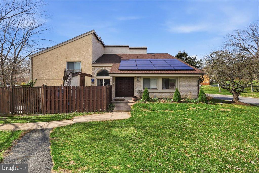 8363 CANNING TER, Greenbelt, MD 20770