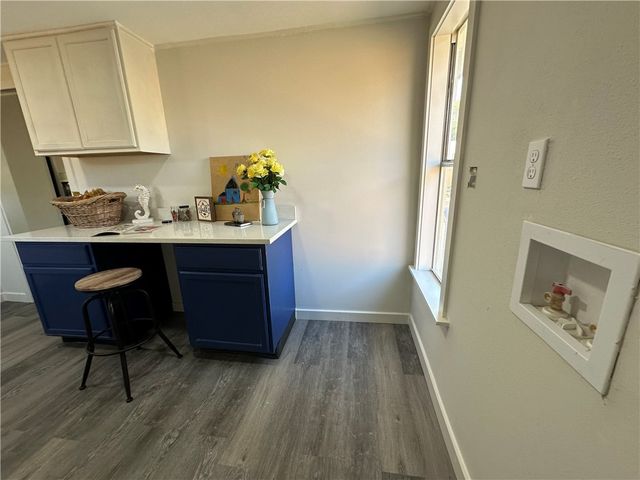 1721 Denver St, Portland, TX 78374