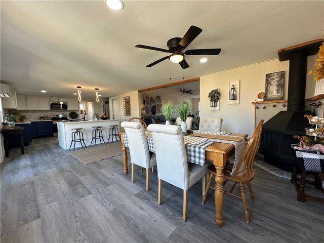 1721 Denver St, Portland, TX 78374