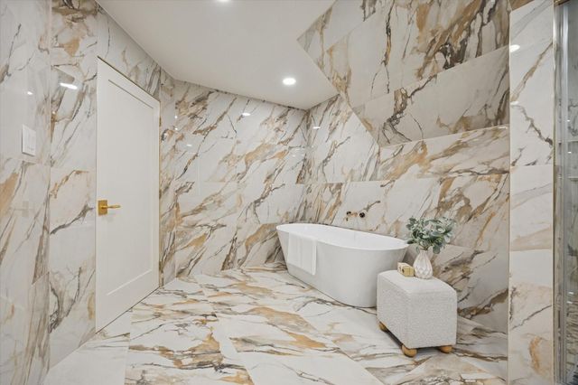 3210 Freshmeadows Drive, Houston, TX 77063