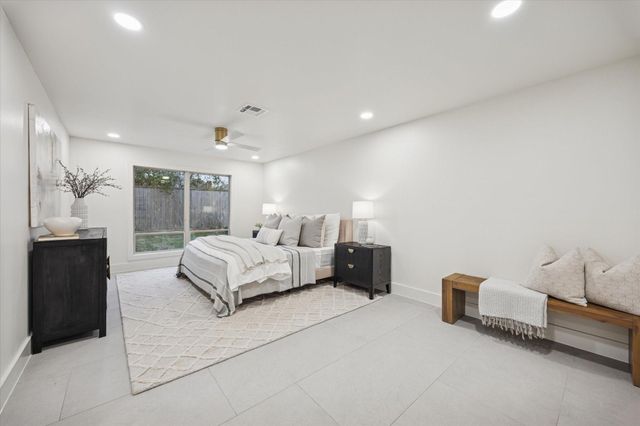 3210 Freshmeadows Drive, Houston, TX 77063