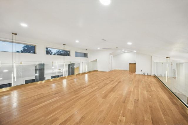 3210 Freshmeadows Drive, Houston, TX 77063