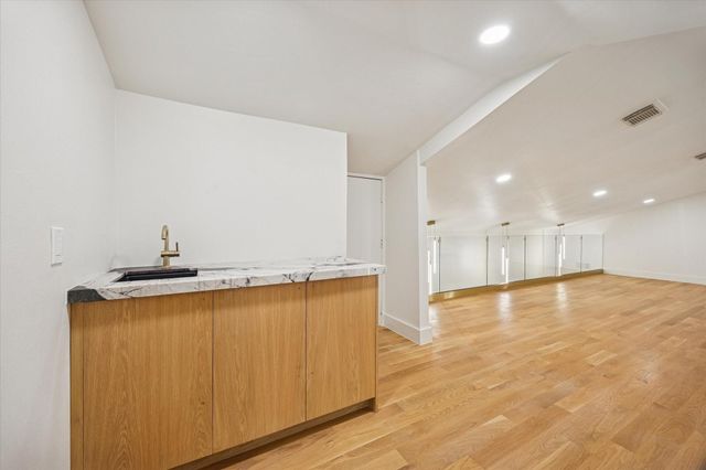 3210 Freshmeadows Drive, Houston, TX 77063