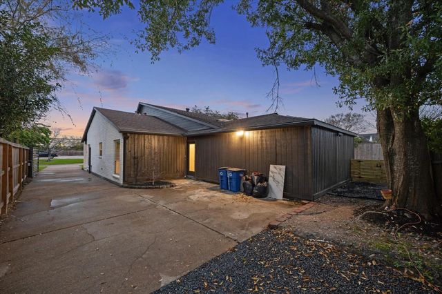 3210 Freshmeadows Drive, Houston, TX 77063