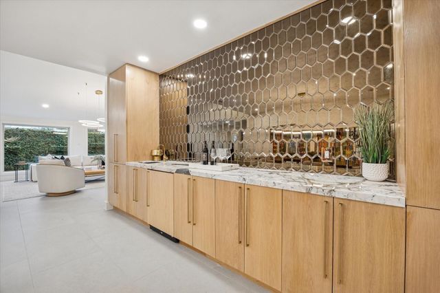 3210 Freshmeadows Drive, Houston, TX 77063