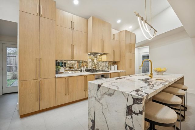 3210 Freshmeadows Drive, Houston, TX 77063