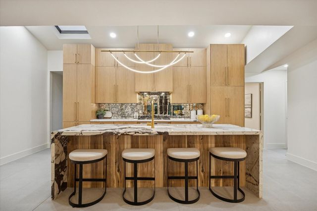 3210 Freshmeadows Drive, Houston, TX 77063