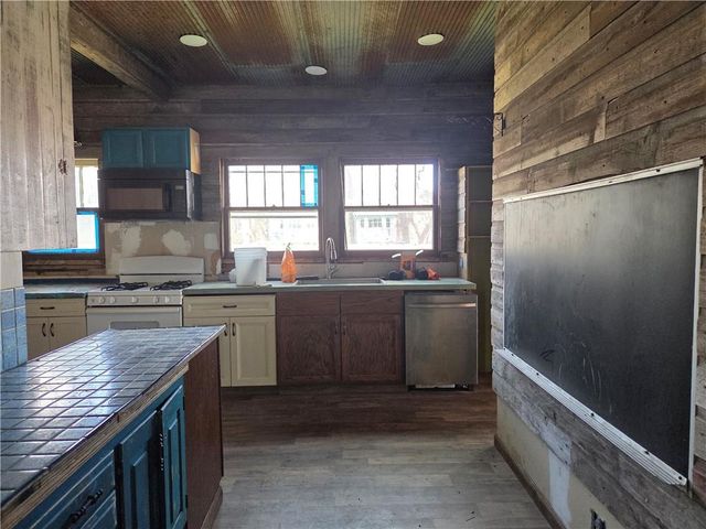 426 Cherry Street, Chillicothe, MO 64601
