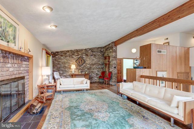 7 PINE HILL DR, Westminster, MD 21157