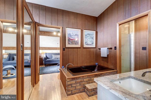 7 PINE HILL DR, Westminster, MD 21157