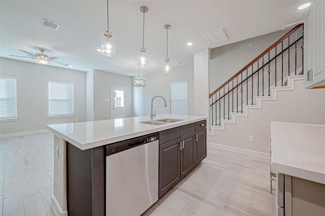 1547 Revolution Way, Missouri City, TX 77459