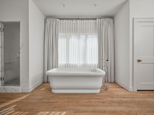 1109 Elm ST D, Austin, TX 78703